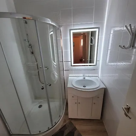 Szemesi